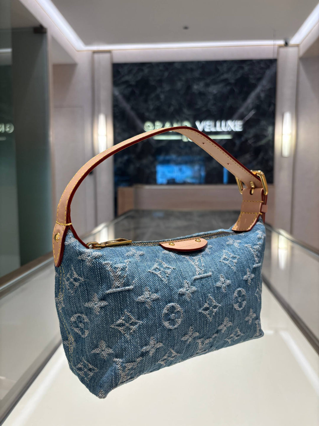 LOUIS VUITTON MONOGRAM DENIM HILLS POCHETTE