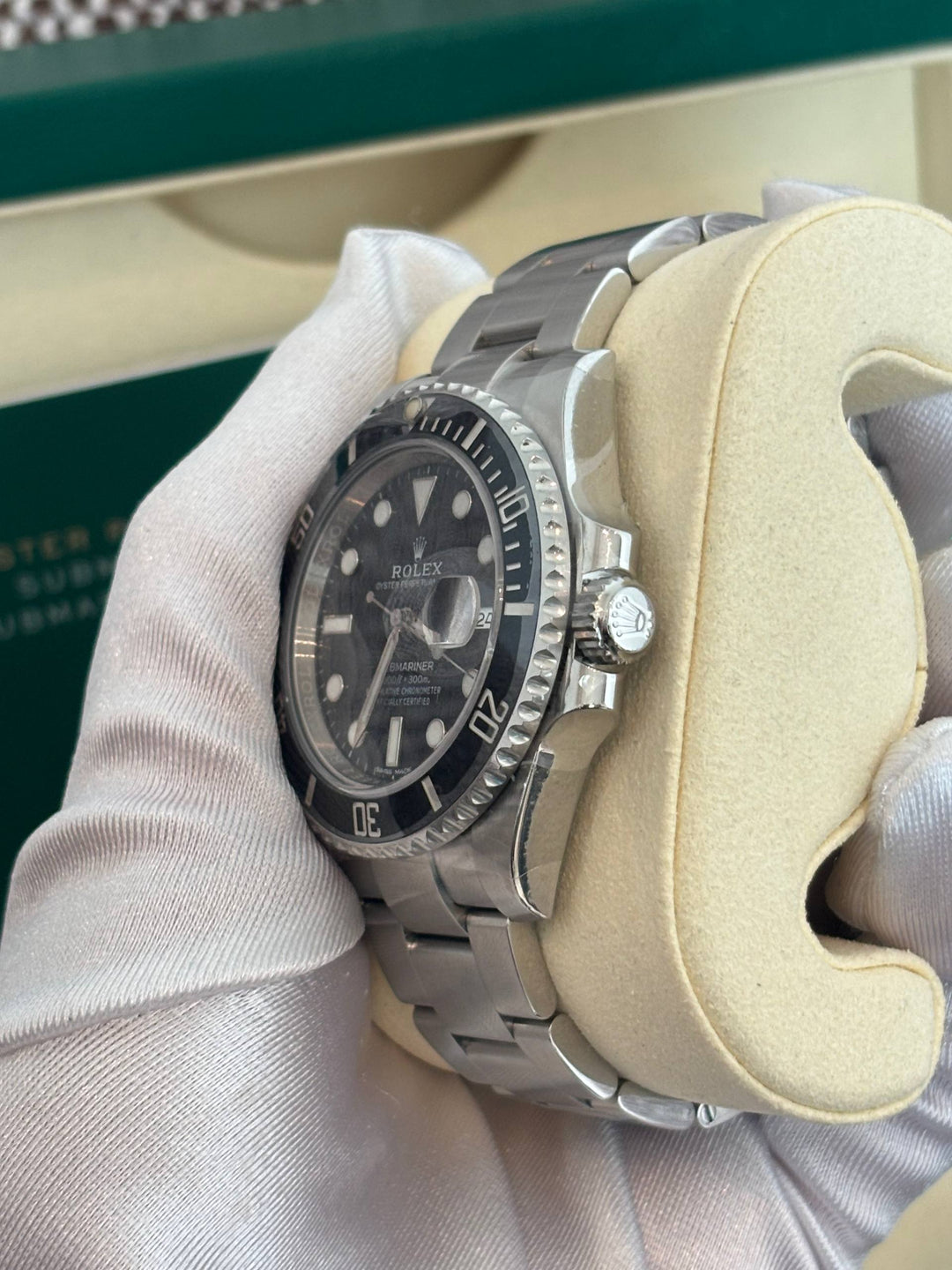 2017 ROLEX SUBMARINER DATE REF. 116610 BLACK DIAL 40MM AUTOMATIC WATCH
