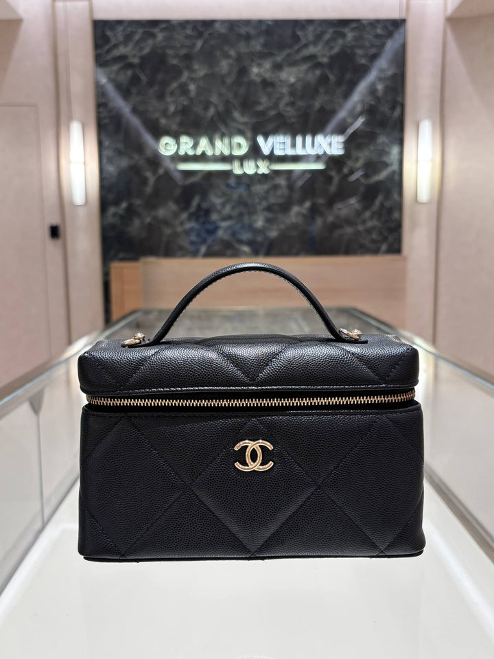 MICROCHIP CHANEL VANITY CASE 25K BAG IN BLACK GRAINED CALFSKIN LEATHER